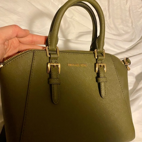 Army green Michael Korea crossbody bag. - Picture 2 of 4